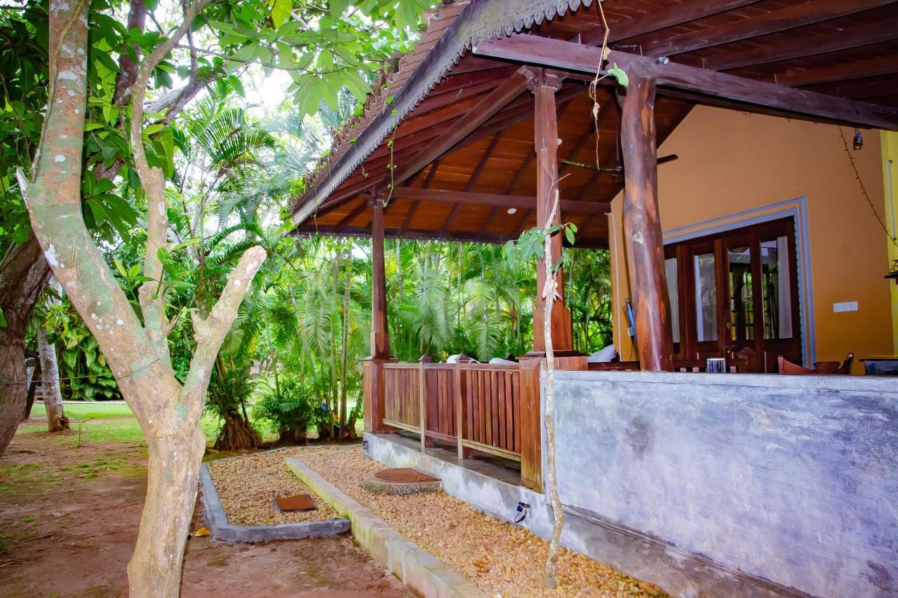 Birds Paradise Cabanas Unawatuna Esterno foto