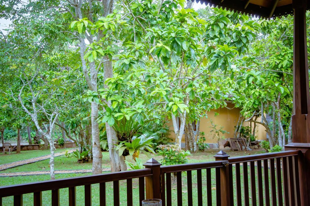 Birds Paradise Cabanas Unawatuna Esterno foto